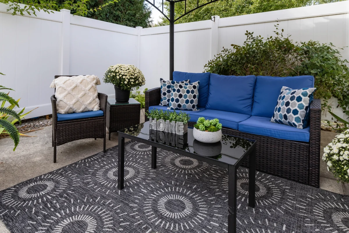 https://www.jaybirdseniorliving1.biz/wp-content/uploads/2023/12/Parker_Place_25_1200.webp